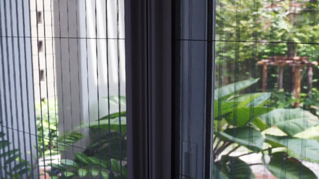 قیمت توری پنجره ریلی