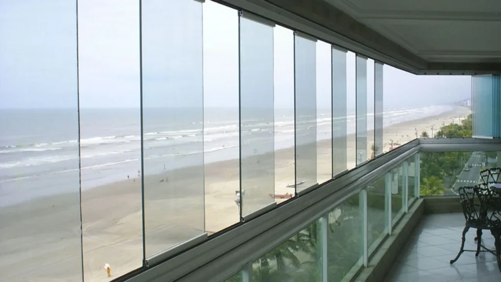 نرده شیشه ای بالکن