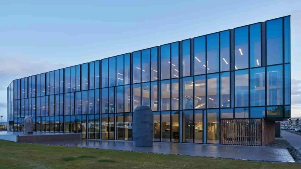 نمای کرتینوال