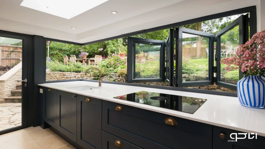 پنجره آکاردئونی