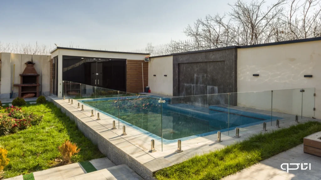 جان پناه شیشه ای استخر